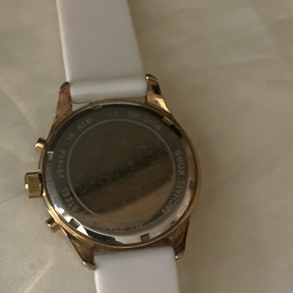 COPY - Michael Kors Watch - Picture 3 of 8